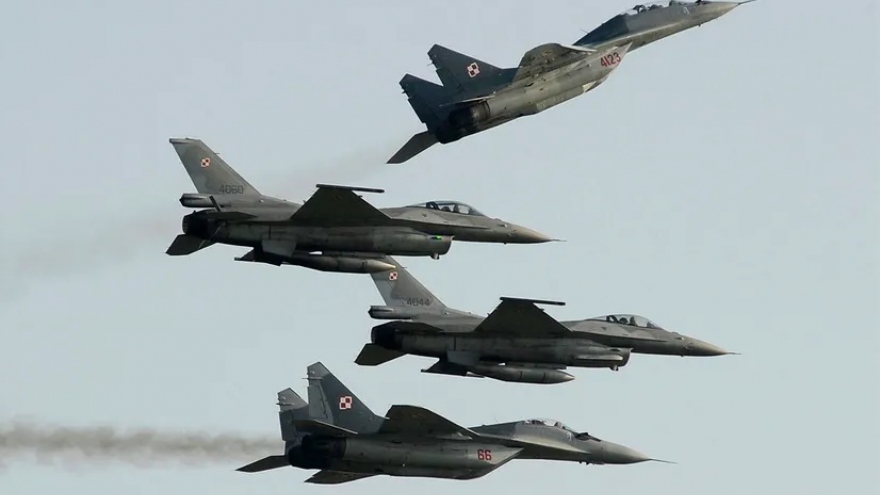 Không quân Ukraine đang giả thua để dụ máy bay Nga vào vùng bẫy phòng không?